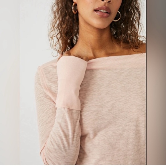🦋Kimmi Long Sleeve by Free People We the free Peach color SZ XS NWOT - Picture 3 of 6